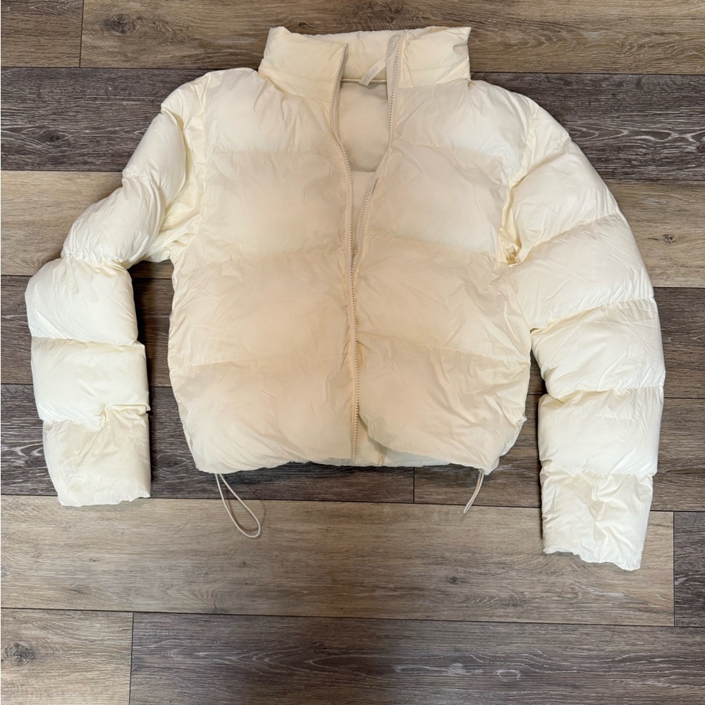 Fabletics Cream Puffer Jacket with Quilted Design